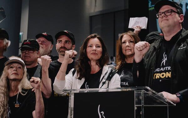 Hollywood Actors Join in California’s ‘Hot Labor Summer’