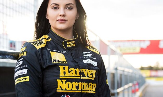 V8 star Renee Gracie slams the ‘gentleman’s world’ of racing