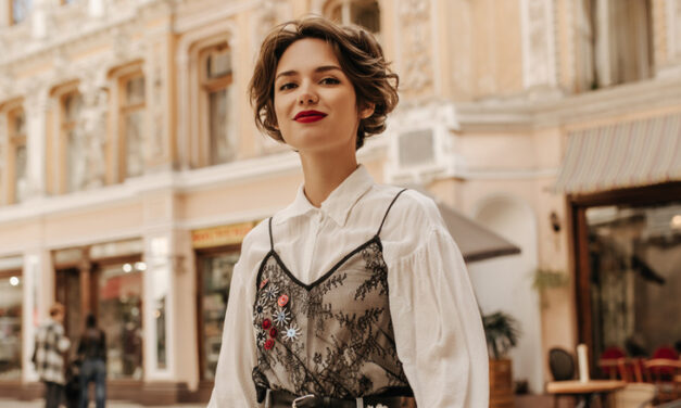 Lace: The Crochet Trend’s Chic Older Sister This Summer – Glam