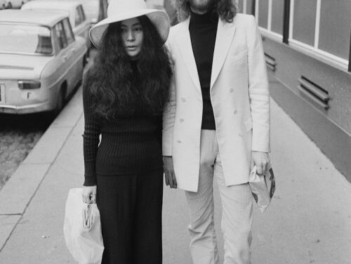 7 Hit ’70s Songs That Are Offensive by Today’s Standards