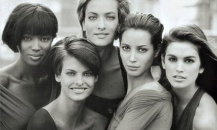 Supermodels recreate iconic Vogue cover 30 years on