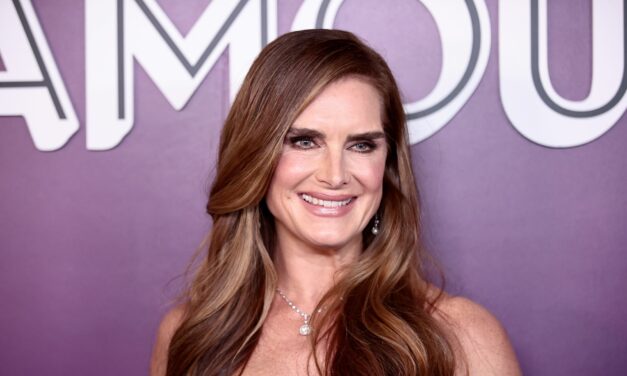 Brooke Shields Swears By This Multitasking Blush for Mature Skin