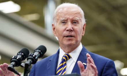 CNN Poll: Biden faces negative job ratings and concerns about his age as he gears up for 2024 | CNN Politics