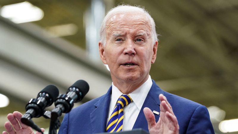 CNN Poll: Biden faces negative job ratings and concerns about his age as he gears up for 2024 | CNN Politics