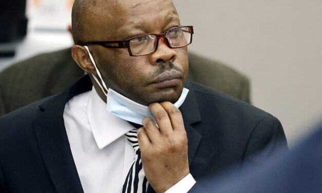 Man accused in deaths of nearly two dozen elderly women in Texas killed by his prison cellmate