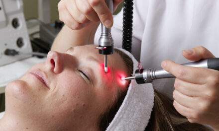 Red + Blue Light Therapy Can Regrow Hair & Rejuvenate Skin — And You Can Get the Results Easily at Home!
