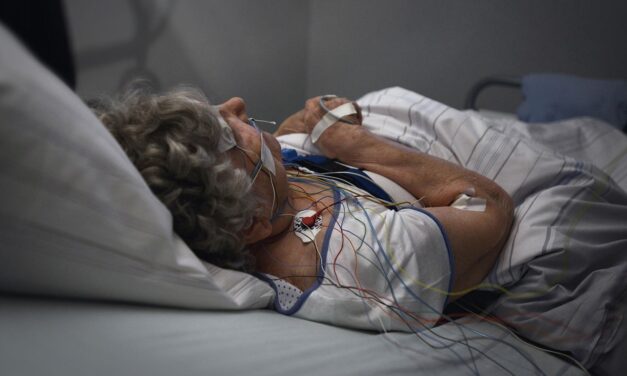 Dementia Risk Rises When Deep Sleep Falls