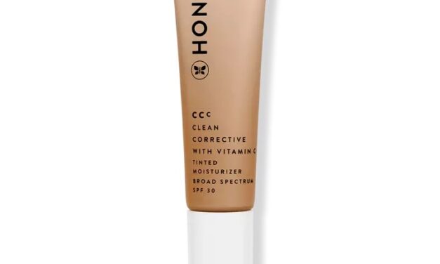The 9 Best Tinted Moisturizers for All Your Anti-Aging Needs According to Celebrity Makeup Artists