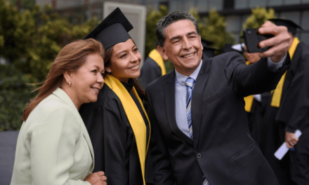 Key facts about U.S. Latinos with graduate degrees
