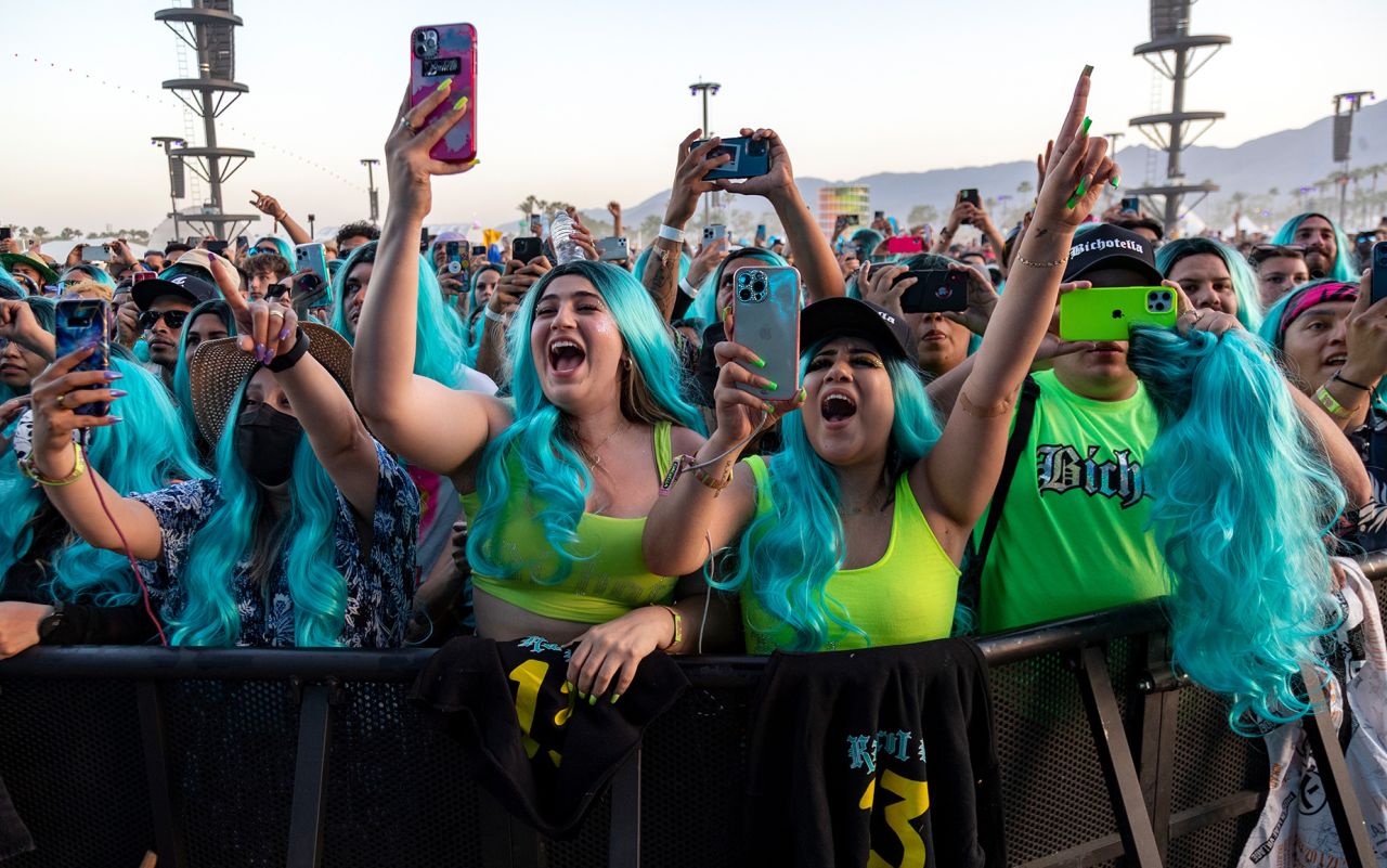 Fans at Karol G's 2022 Coachella performance in California wore blue wigs in the style of her hair at the time.