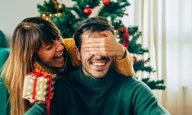 Holiday Gift Guide 2023: The Best Stocking Stuffers For Business Travelers