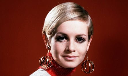 ‘Synonymous with a distinctive eyeliner style’: Twiggy.