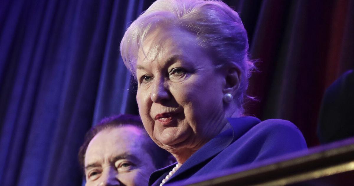 Maryanne Trump Barry, the former president’s older sister and a retired federal judge, dies at 86