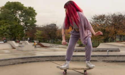 Chicago Skating Collective Focuses on Inclusivity by Building Bonds,