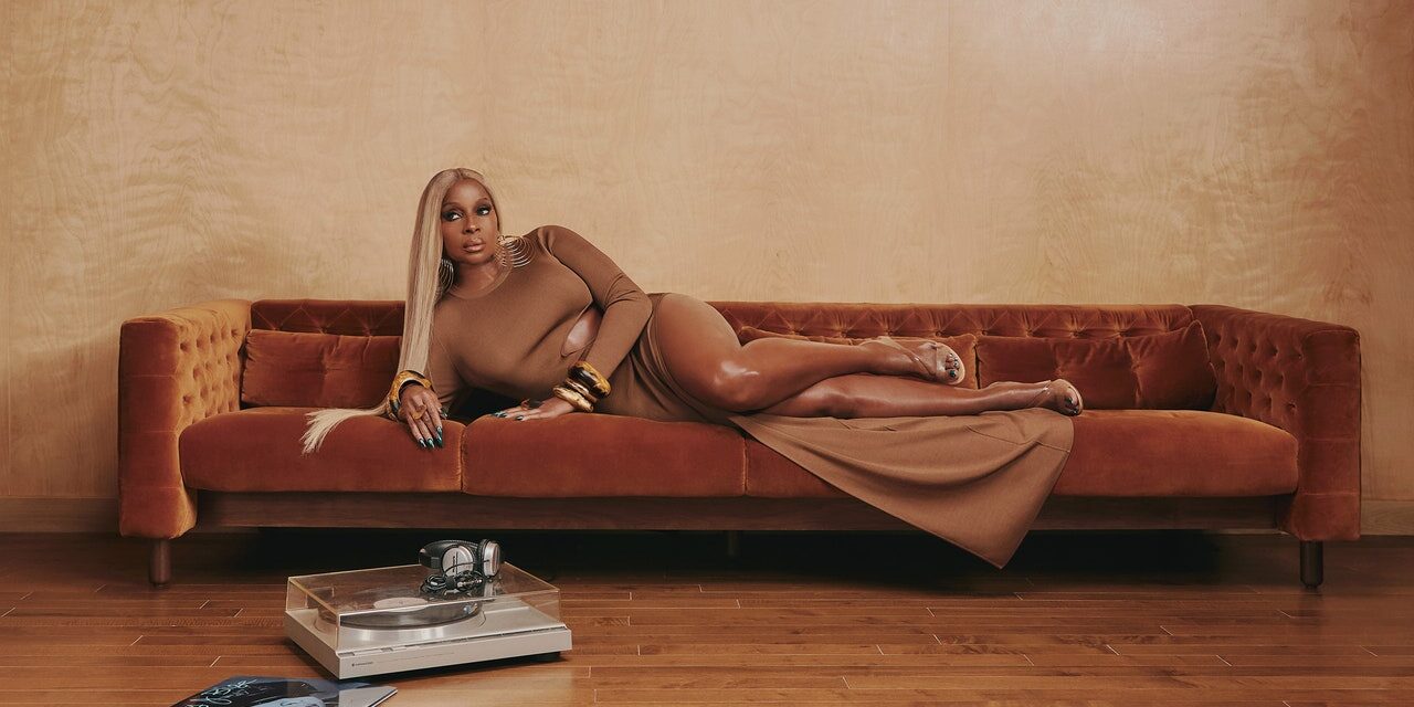 Mary J. Blige Transformed Her Pain Into the Sound of an Era. Her Joy Sounds Just as Good.