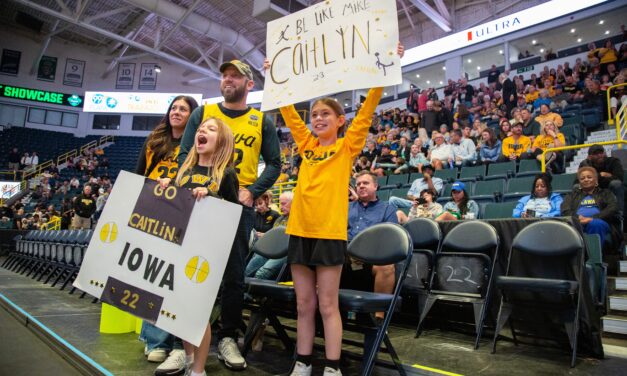 Iowa Hawkeyes vs. Florida Gulf Coast Eagles: Streaming, broadcast info for Saturday