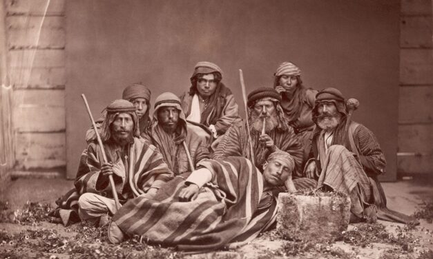 The Palestinian keffiyeh explained: How this scarf became a national symbol | CNN