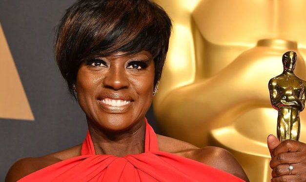 These Short Haircuts for Older Women Are Timeless and Chic